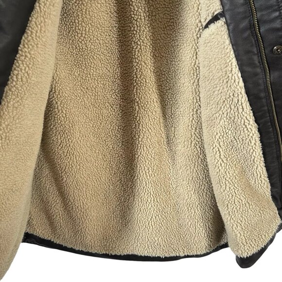 Levi’s Men's Faux Leather Trucker Jacket Size M Dark Brown Warm Sherpa Lining - Picture 4 of 10